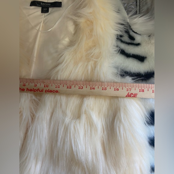 Kenzie Sz XS Cream Color Faux Fur Women’s Sleeveless Vest - Picture 5 of 8
